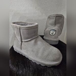 Bearpaw Alyssa Youth Winter Boots Girls Size 1 Sheepskin Suede Fur Lined